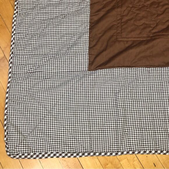 Vintage Embroidered Animal Quilt - Picture 8 of 12